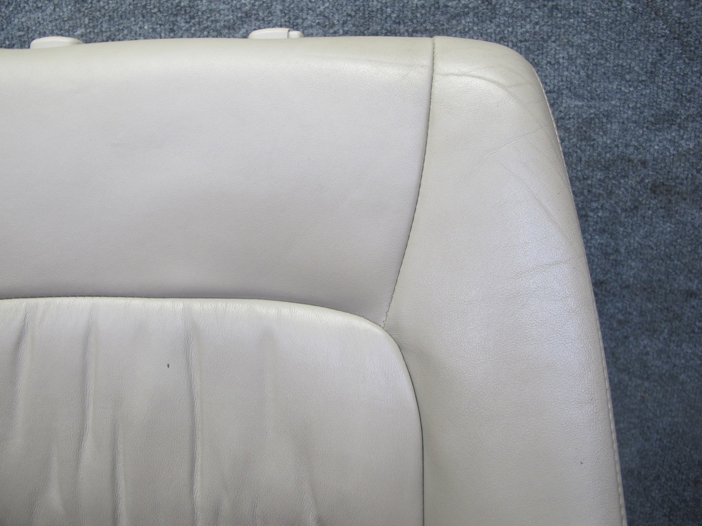 2003-2007 Lexus LX470 Front Right Passenger Side Seat Upper Cushion Ivory