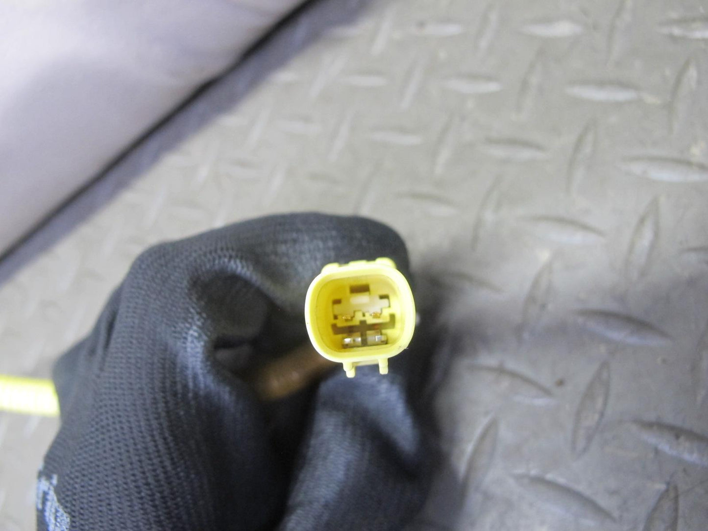 2003-2007 Lexus LX470 Front Right Passenger Side Seat Upper Cushion Ivory