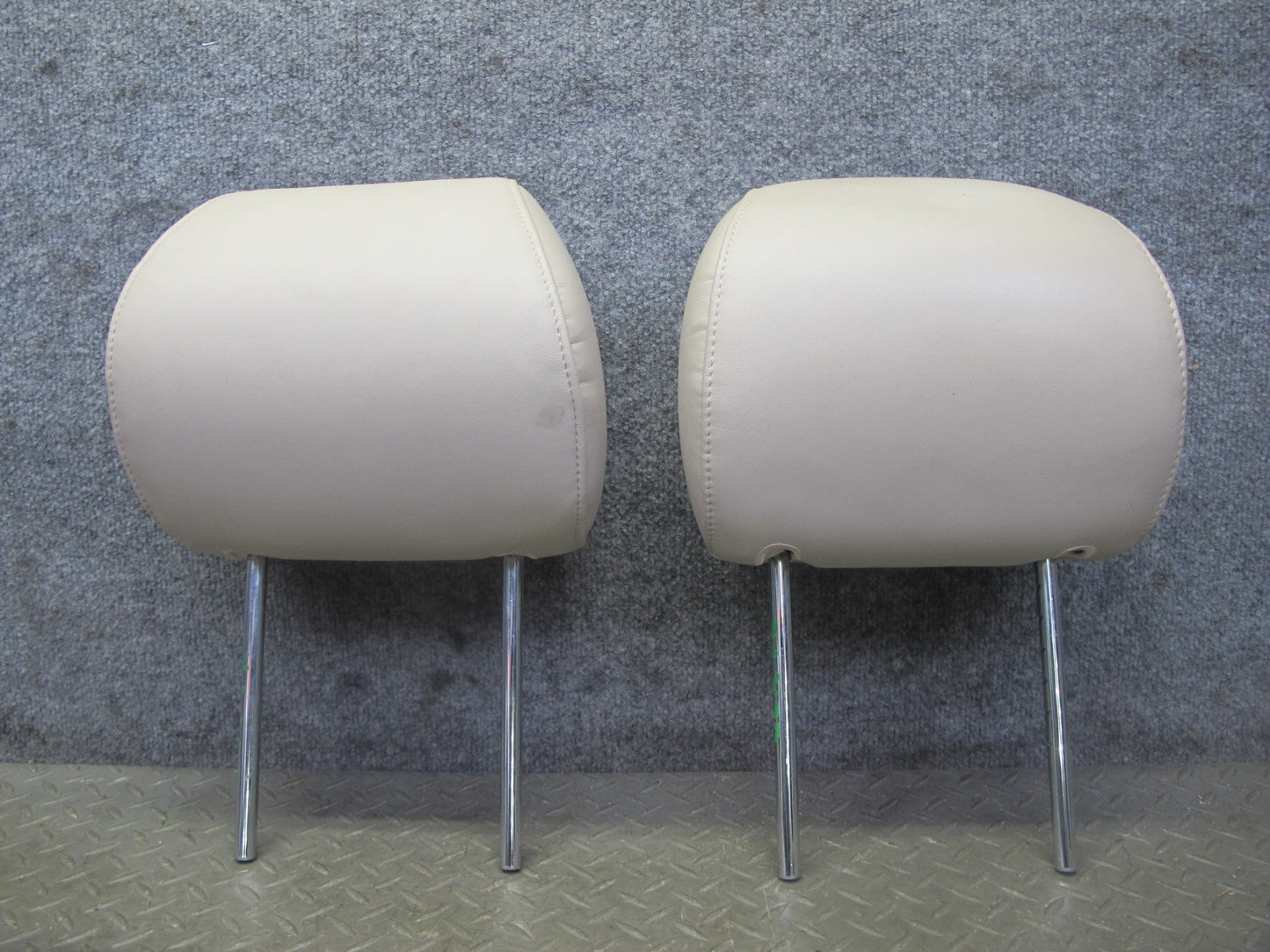 2003-2007 Lexus J100 LX470 Front Left & Right Leather Seat Headrest Set of 2