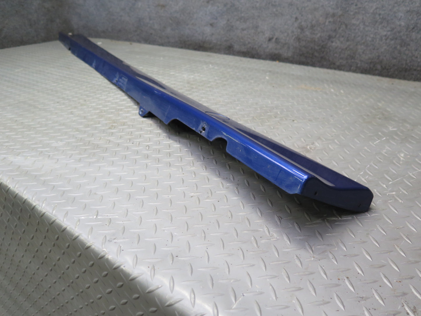 94-99 BMW E36 328ic 2DOOR M-tech Set of 2 Side Skirt Rocker Panel Molding OEM