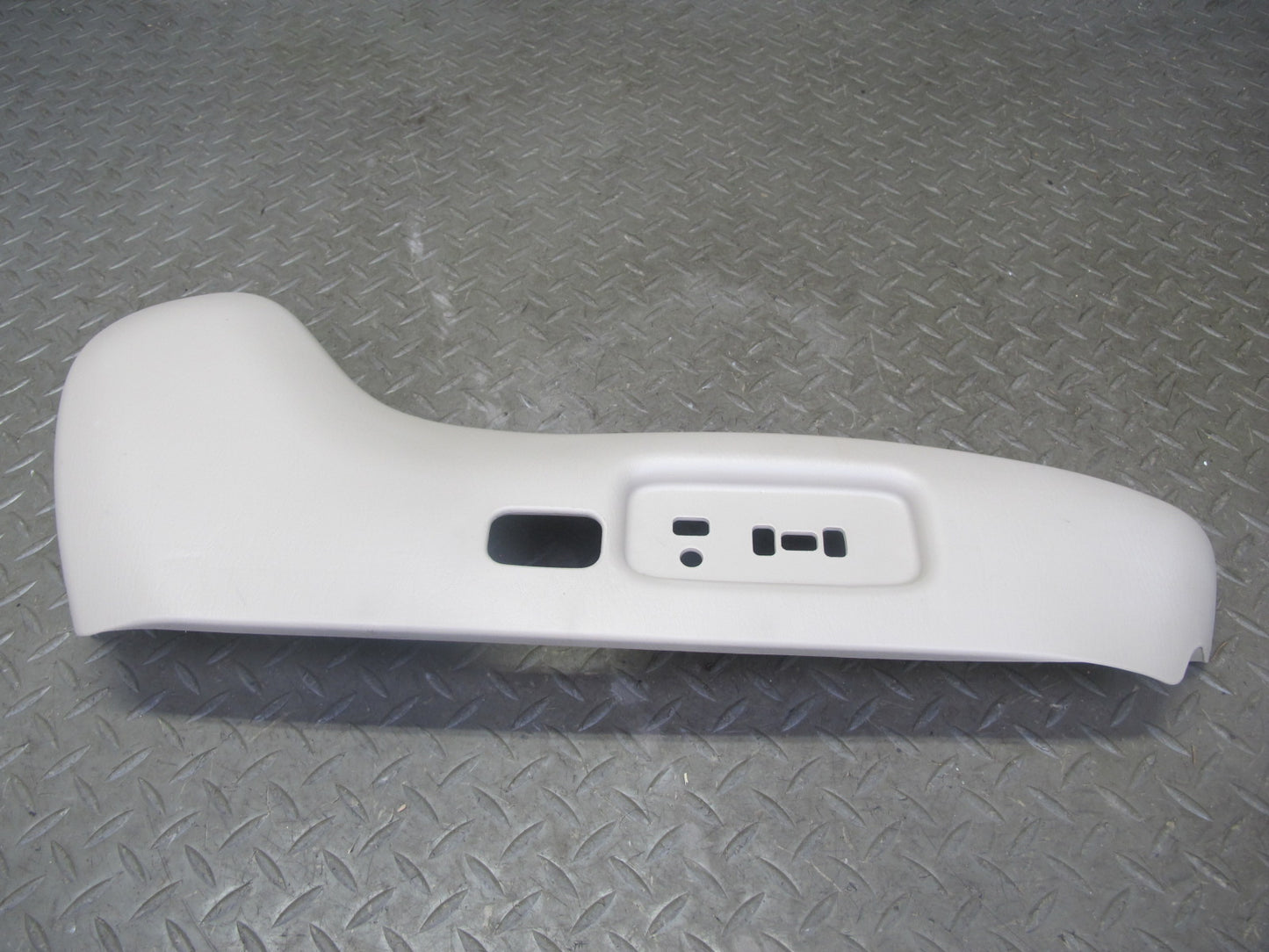 1998-2007 Lexus J100 LX470 Front Right Passenger Side Seat Trim Cover Panel Set