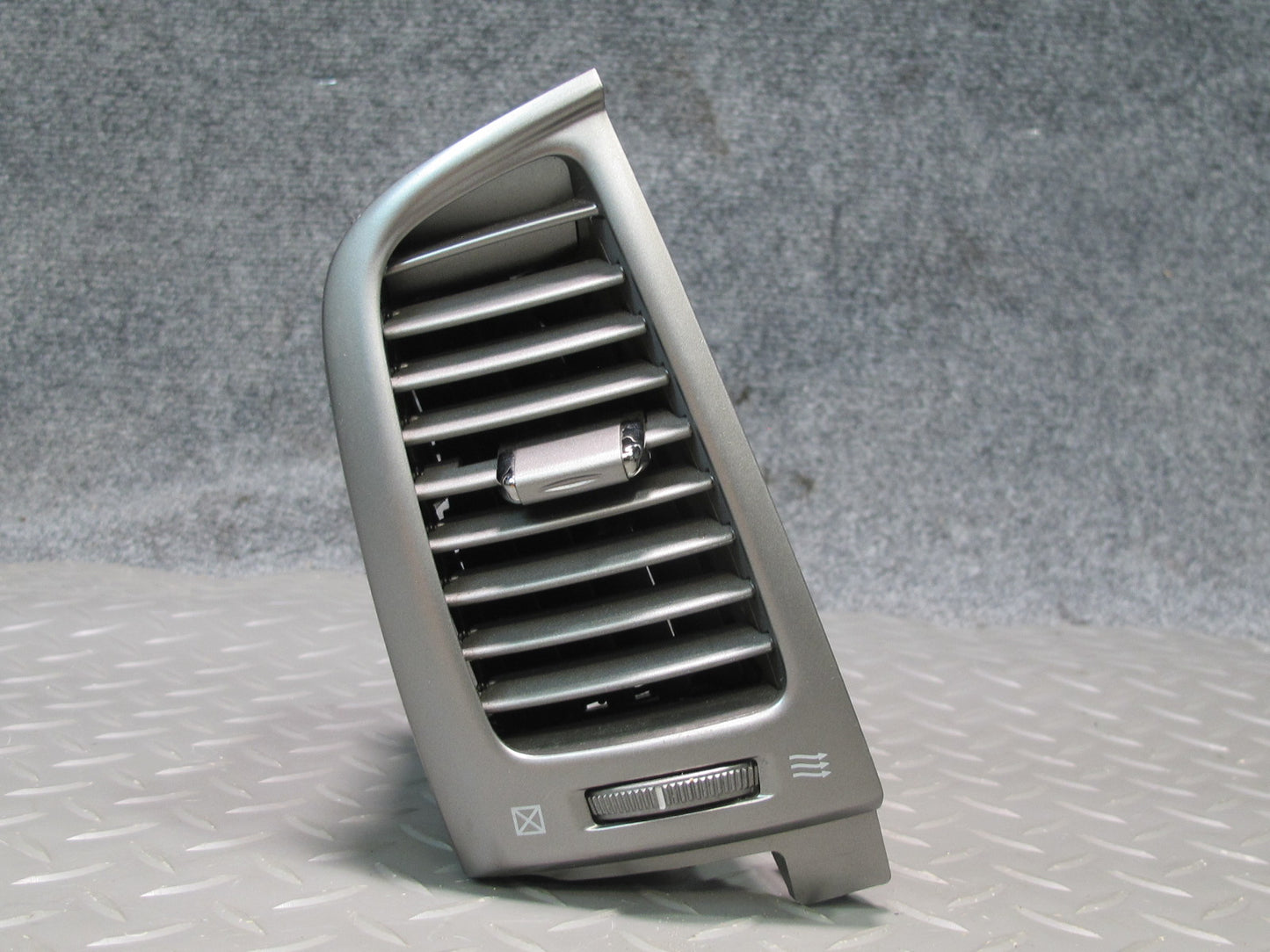 03-07 Lexus LX470 Dash Center Left & Right A/C Heater Air Vent Grille Set of 4