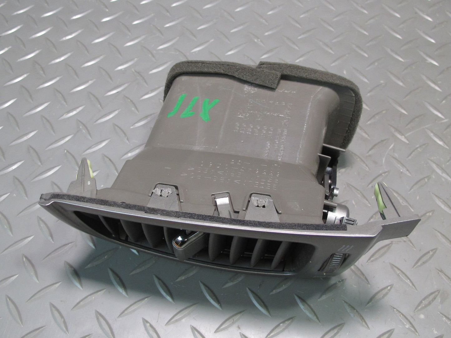 03-07 Lexus LX470 Dash Center Left & Right A/C Heater Air Vent Grille Set of 4