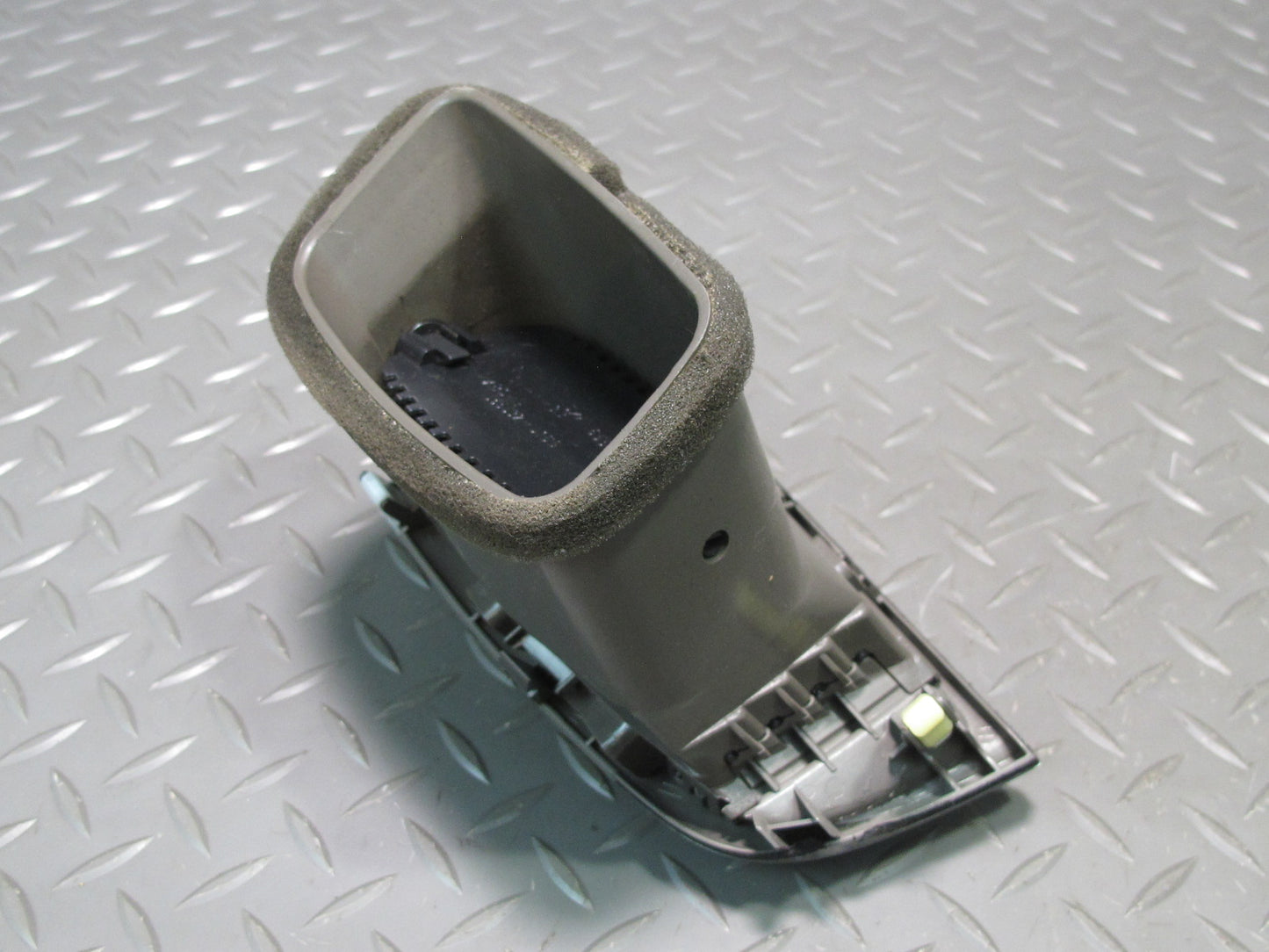 03-07 Lexus LX470 Dash Center Left & Right A/C Heater Air Vent Grille Set of 4