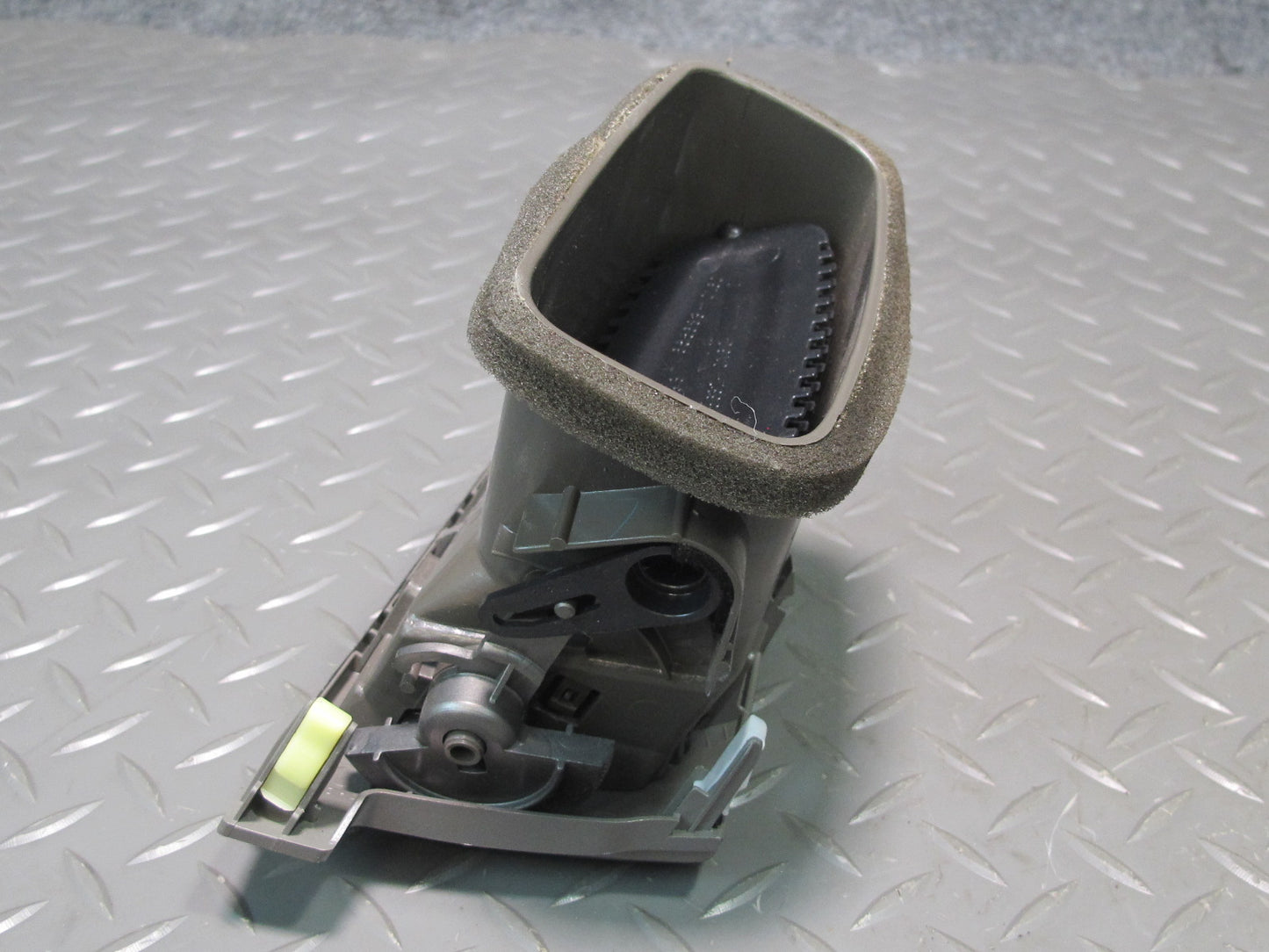 03-07 Lexus LX470 Dash Center Left & Right A/C Heater Air Vent Grille Set of 4