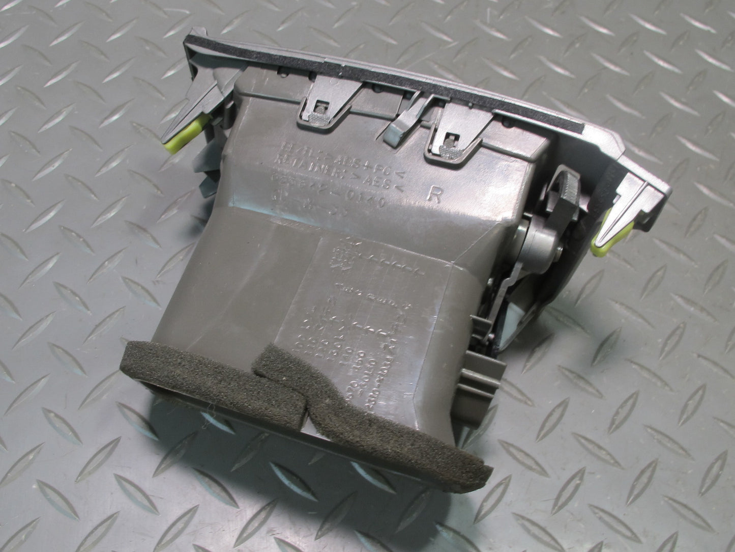 03-07 Lexus LX470 Dash Center Left & Right A/C Heater Air Vent Grille Set of 4