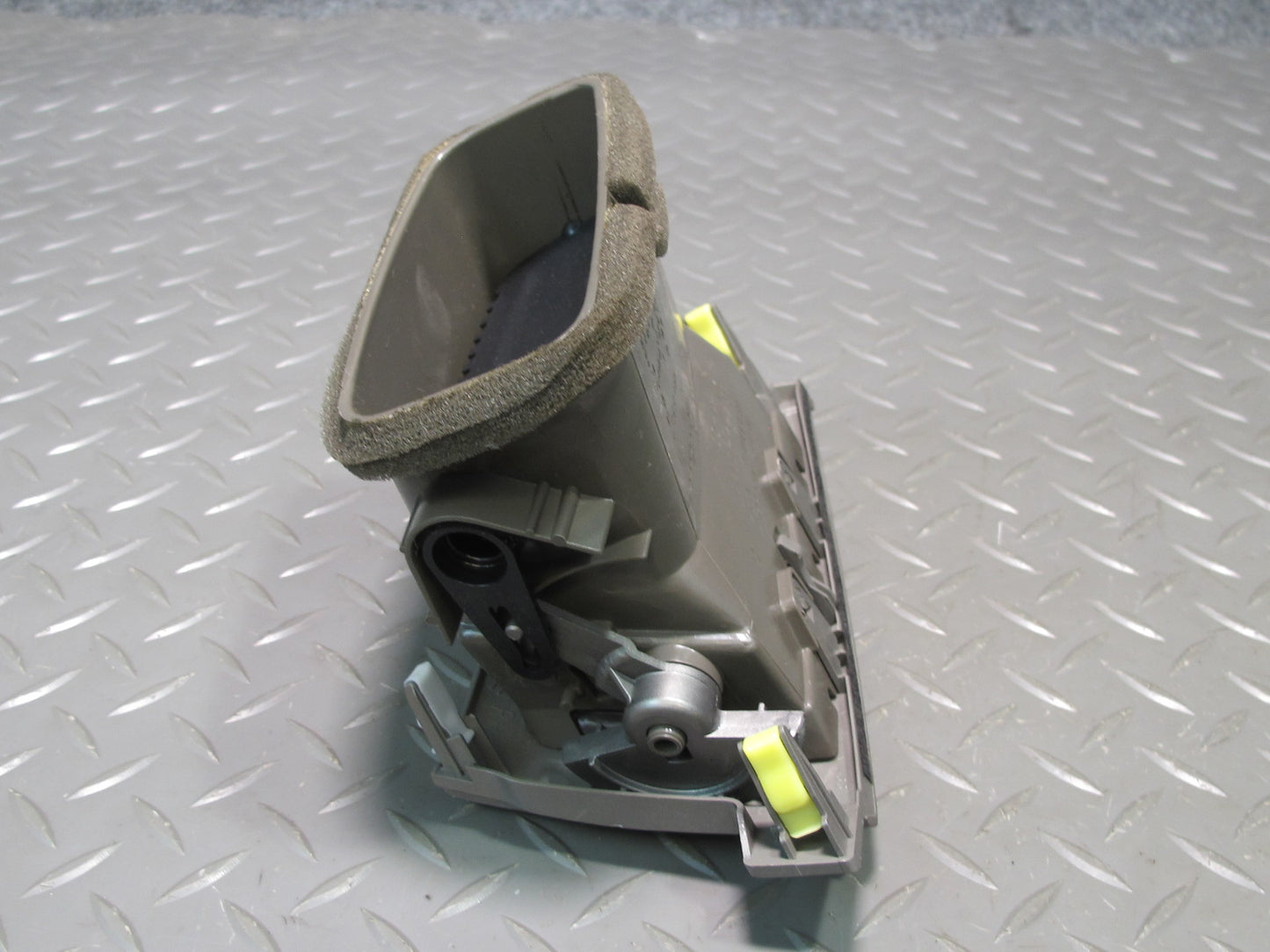 03-07 Lexus LX470 Dash Center Left & Right A/C Heater Air Vent Grille Set of 4