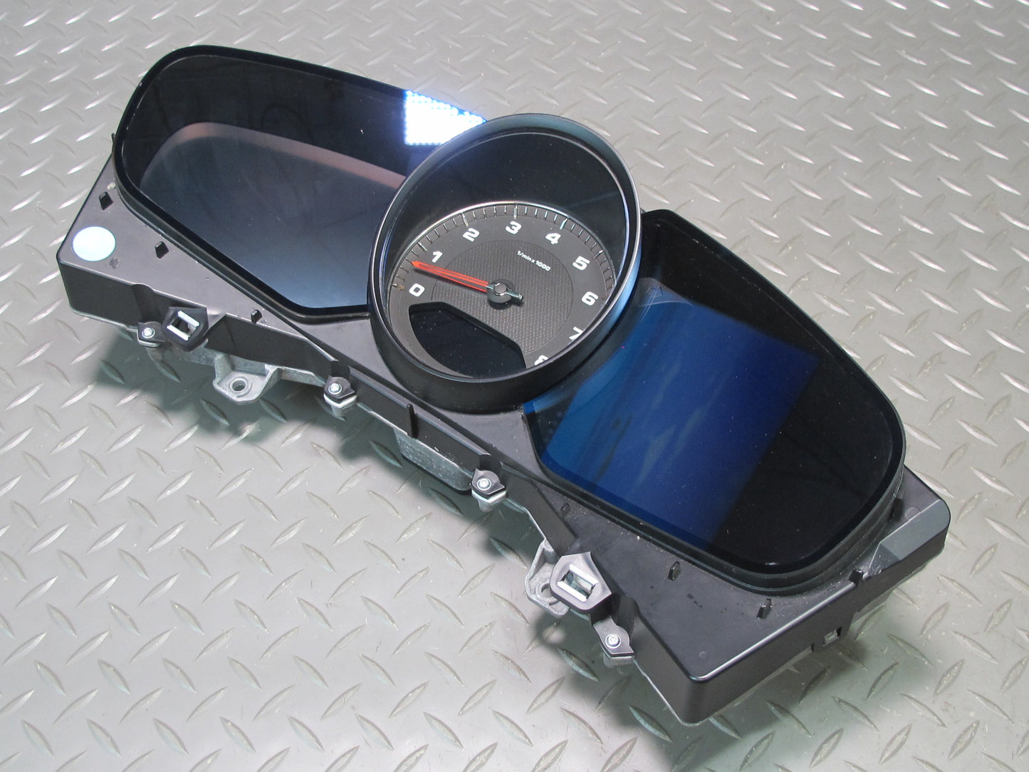 17-20 Porsche Panamera 971 2.9L Instrument Cluster Gauge Speedometer 971920909G