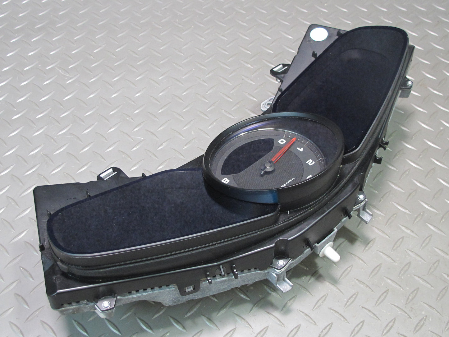 17-20 Porsche Panamera 971 2.9L Instrument Cluster Gauge Speedometer 971920909G