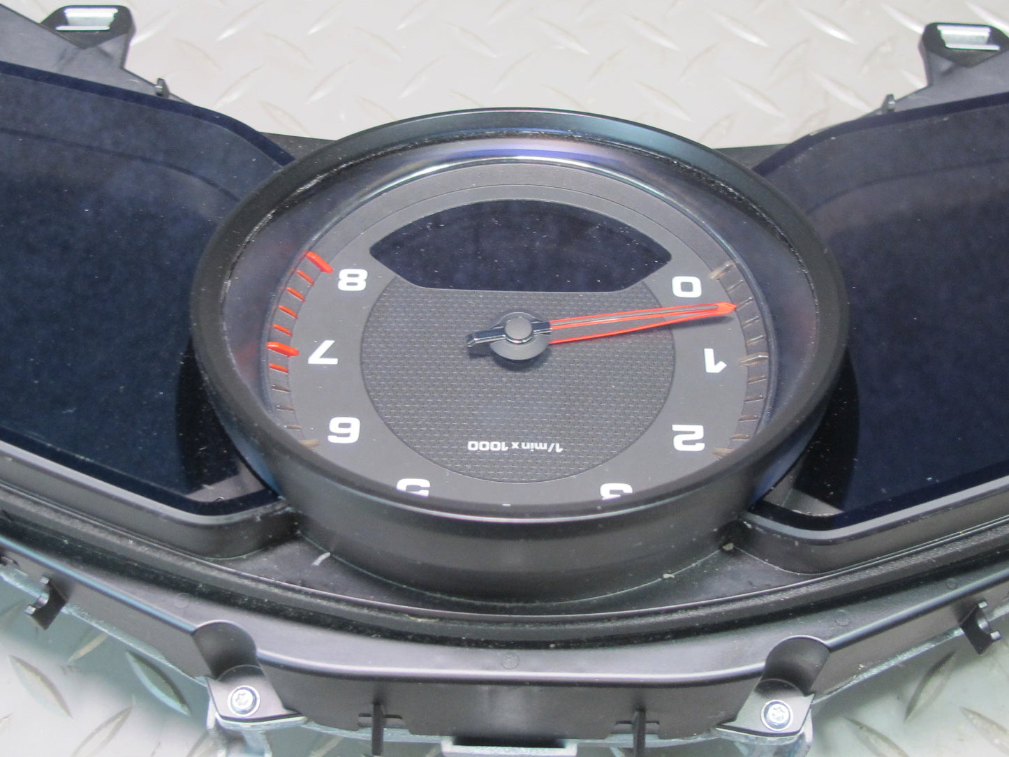 17-20 Porsche Panamera 971 2.9L Instrument Cluster Gauge Speedometer 971920909G