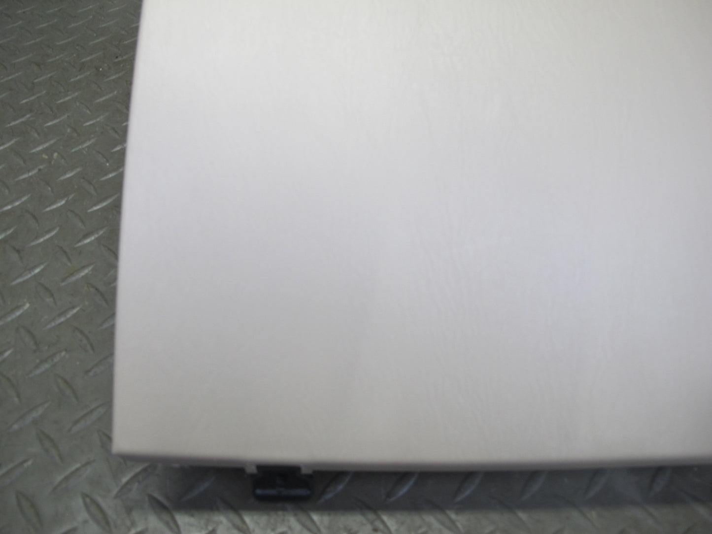 2003-2007 Lexus LX470 J100 Front Right Side Dash Glove Box Storage Compartment