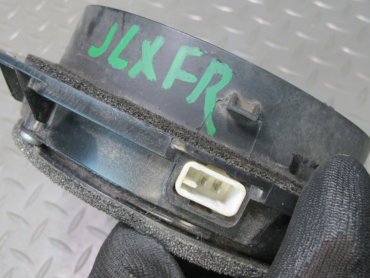 2003-2007 Lexus UZJ100L LX470 Front Door Mark Levinson Door Speaker Set of 2