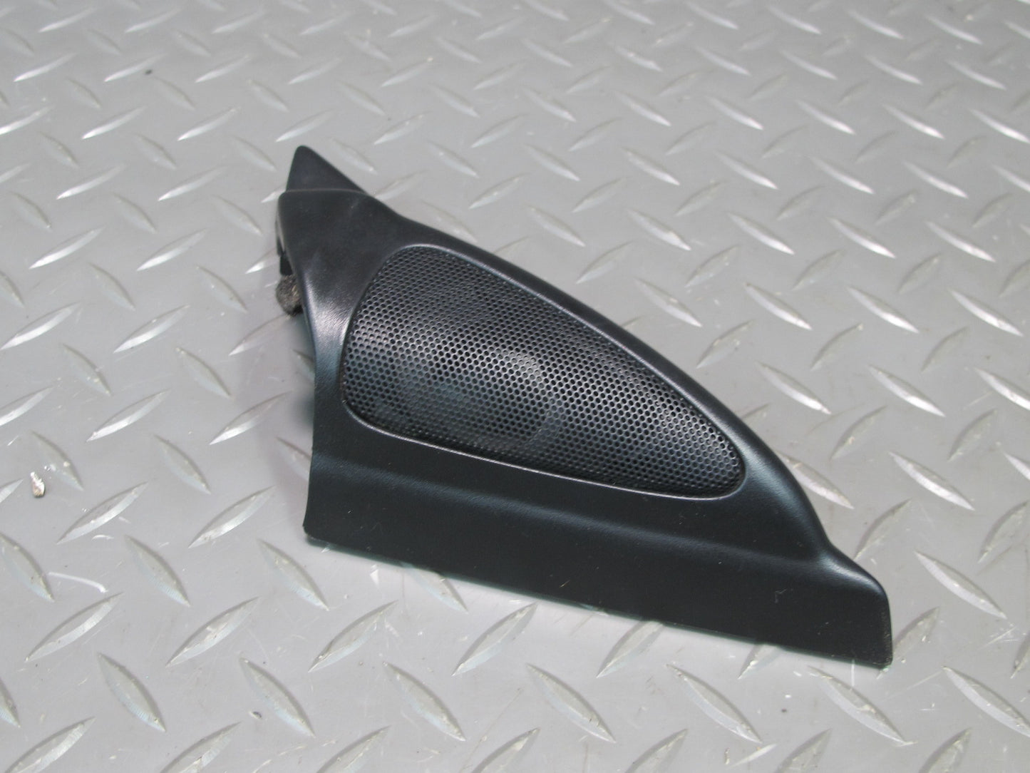 2003-2007 Lexus UZJ100L LX470 Front Door Left & Right Side Tweeter Cover Set