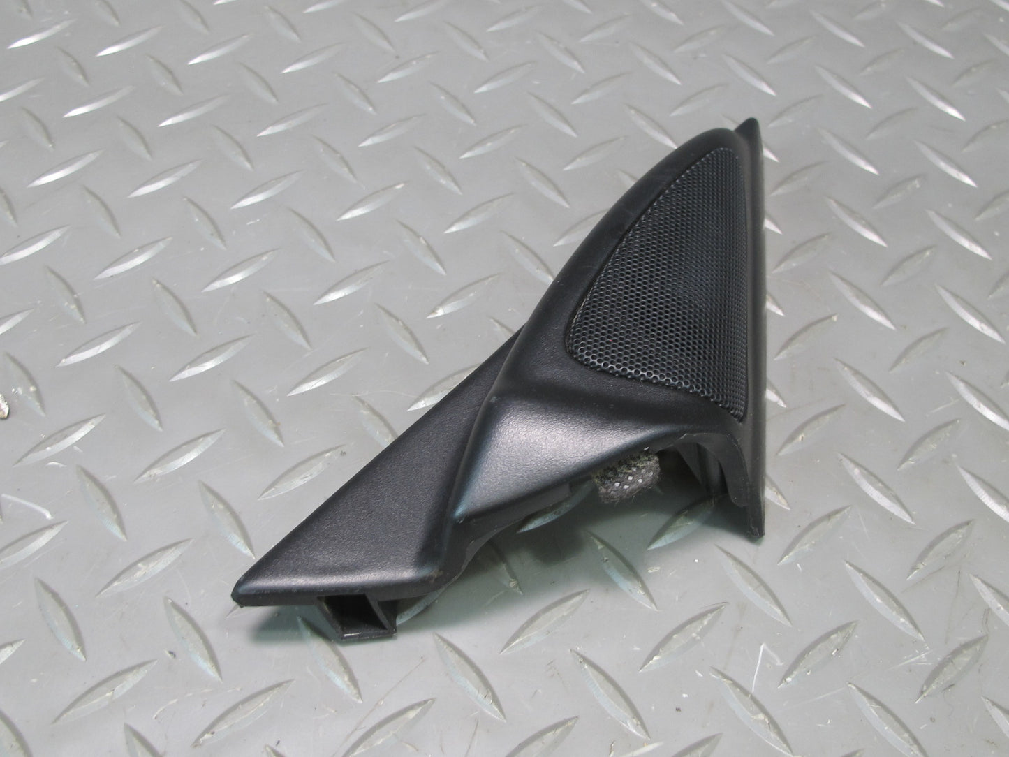 2003-2007 Lexus UZJ100L LX470 Front Door Left & Right Side Tweeter Cover Set