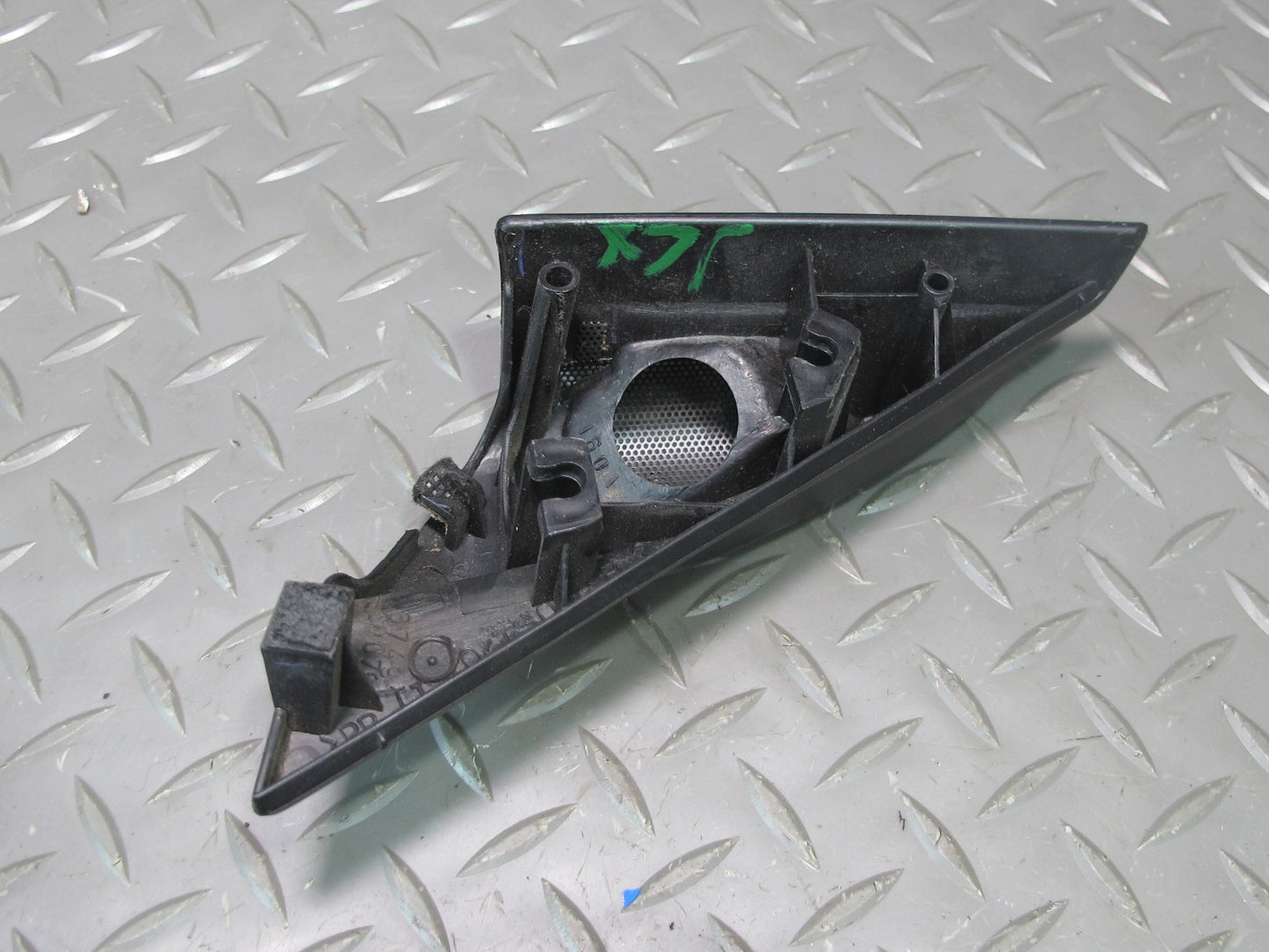 2003-2007 Lexus UZJ100L LX470 Front Door Left & Right Side Tweeter Cover Set