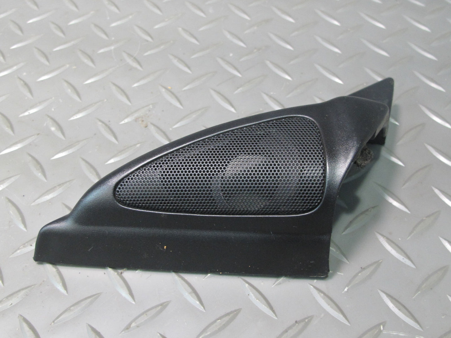 2003-2007 Lexus UZJ100L LX470 Front Door Left & Right Side Tweeter Cover Set