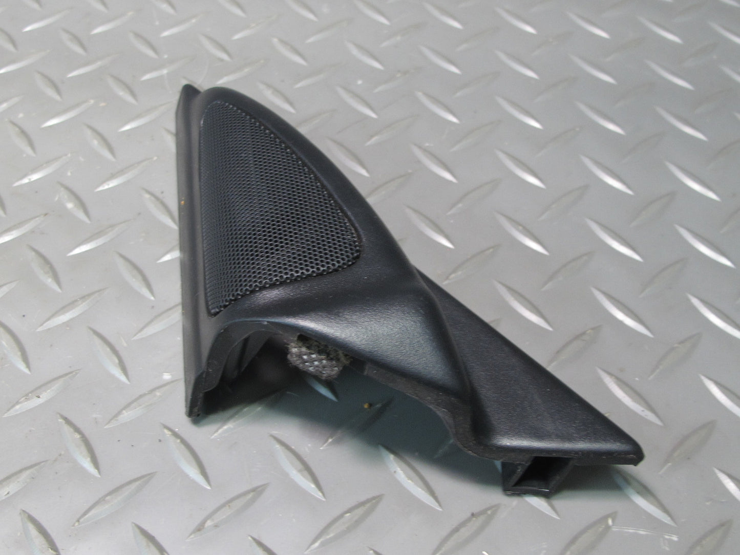 2003-2007 Lexus UZJ100L LX470 Front Door Left & Right Side Tweeter Cover Set