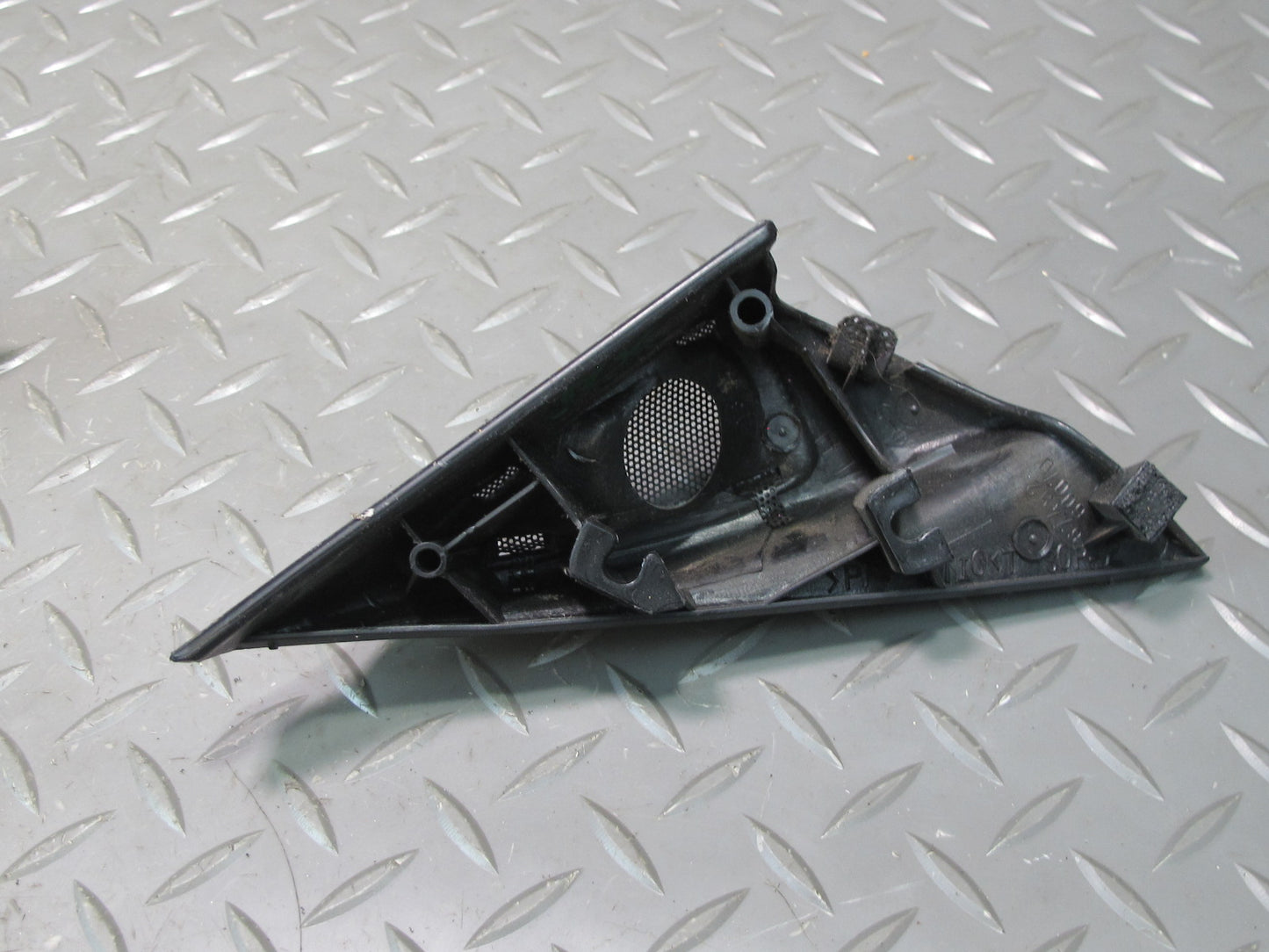 2003-2007 Lexus UZJ100L LX470 Front Door Left & Right Side Tweeter Cover Set