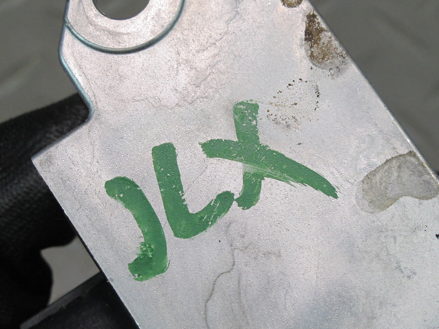 2003-2007 Lexus UZJ100L LX470 Stability YAW Rate Sensor Control Module Unit