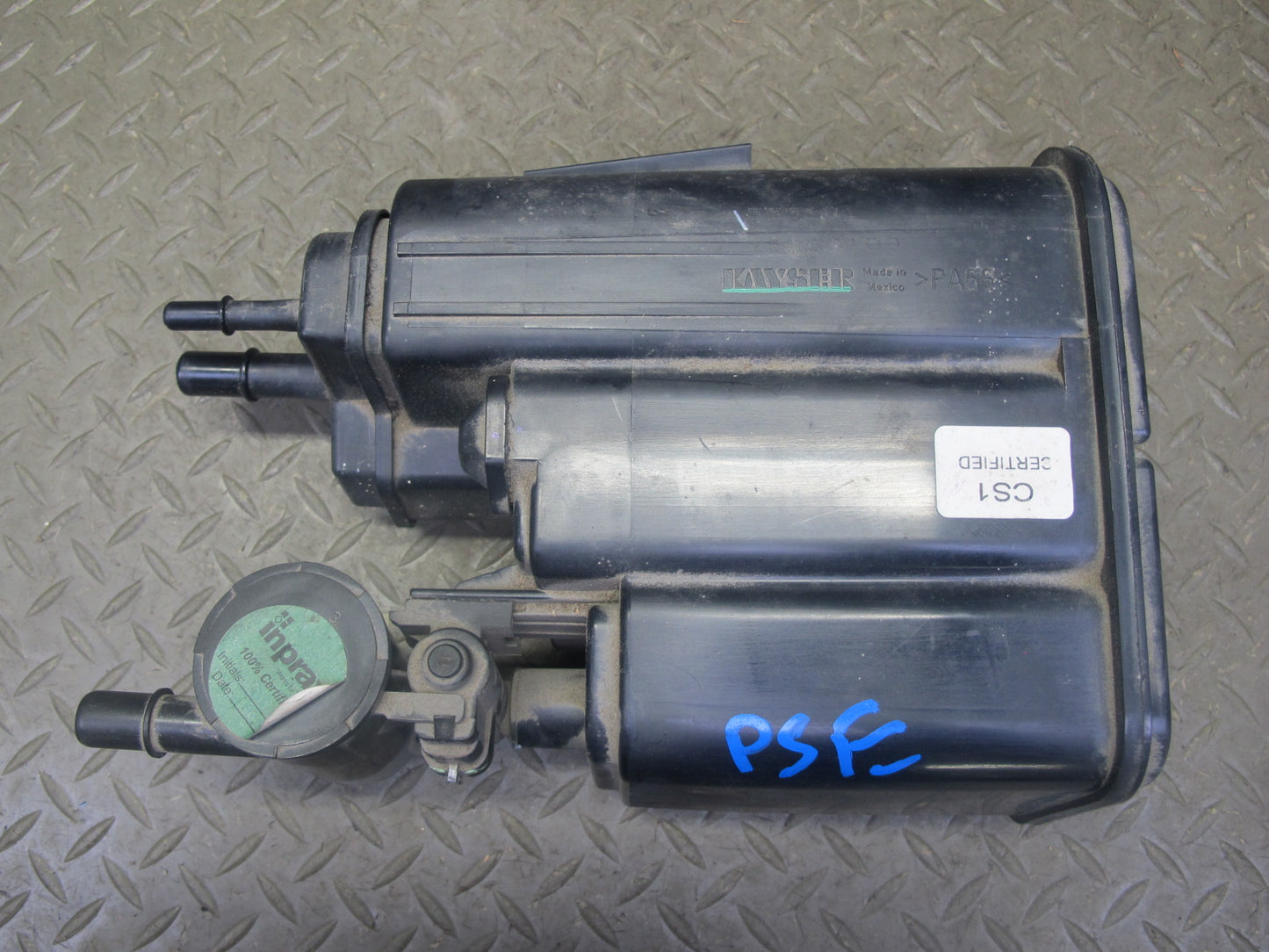 06-10 Pontiac Solstice Saturn SKY Fuel Evap Vapor Charcoal Canister w Valve OEM