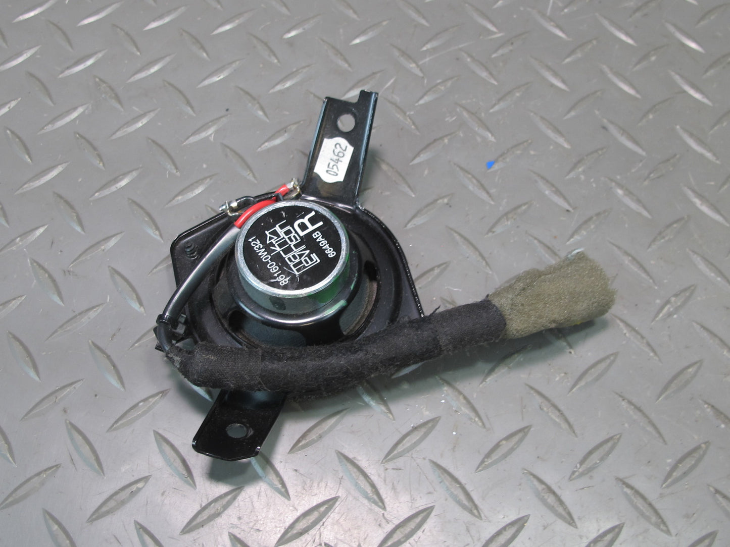 2003-2007 Lexus UZJ100L LX470 Front Door Mark Levinson Door Speaker Set of 2