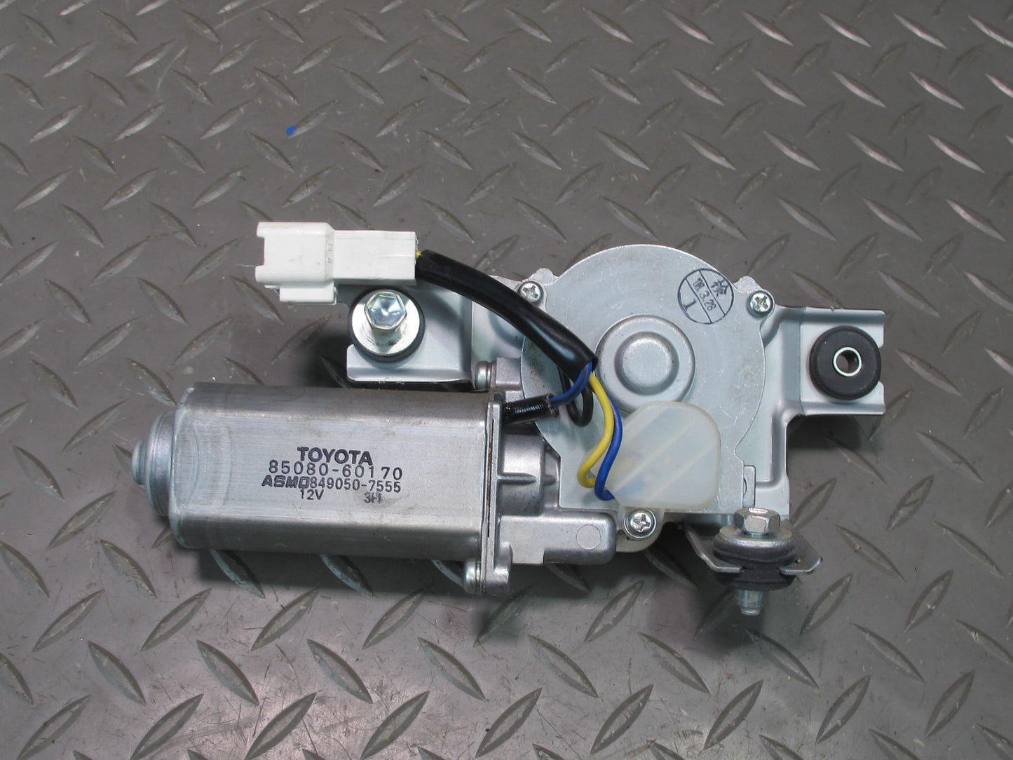 1998-2007 Lexus J100 LX470 Rear Windshield Wiper Motor 85080-60170