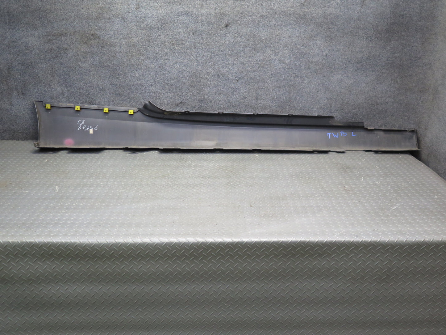 07-10 BMW E92 E93 335I Coupe Convertible Left Side Skirt Rocker Panel Bronze OEM