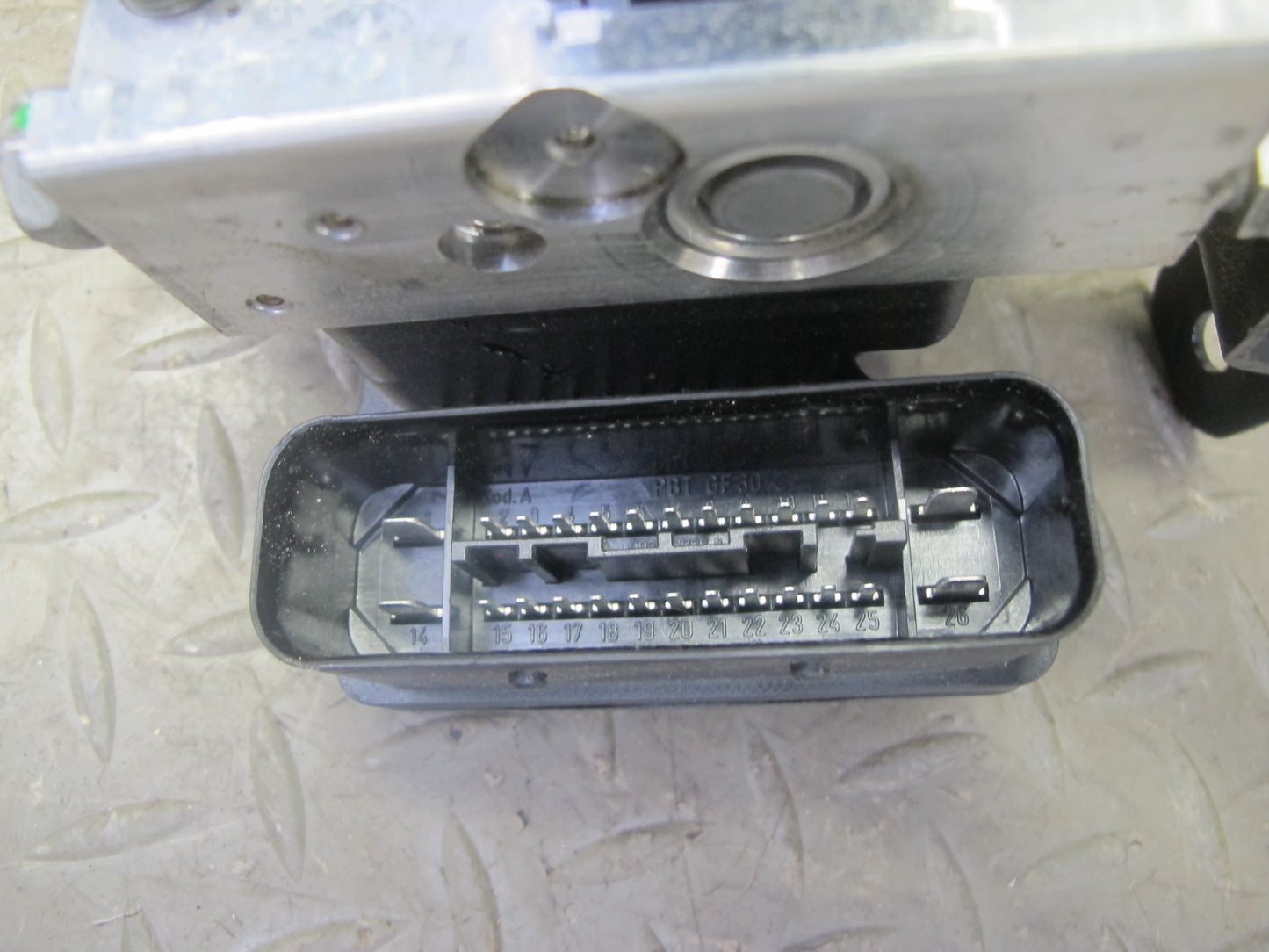 2007 Pontiac Solstice Saturn SKY 2.4L Anti Lock Brake ABS Pump Module 20K OEM