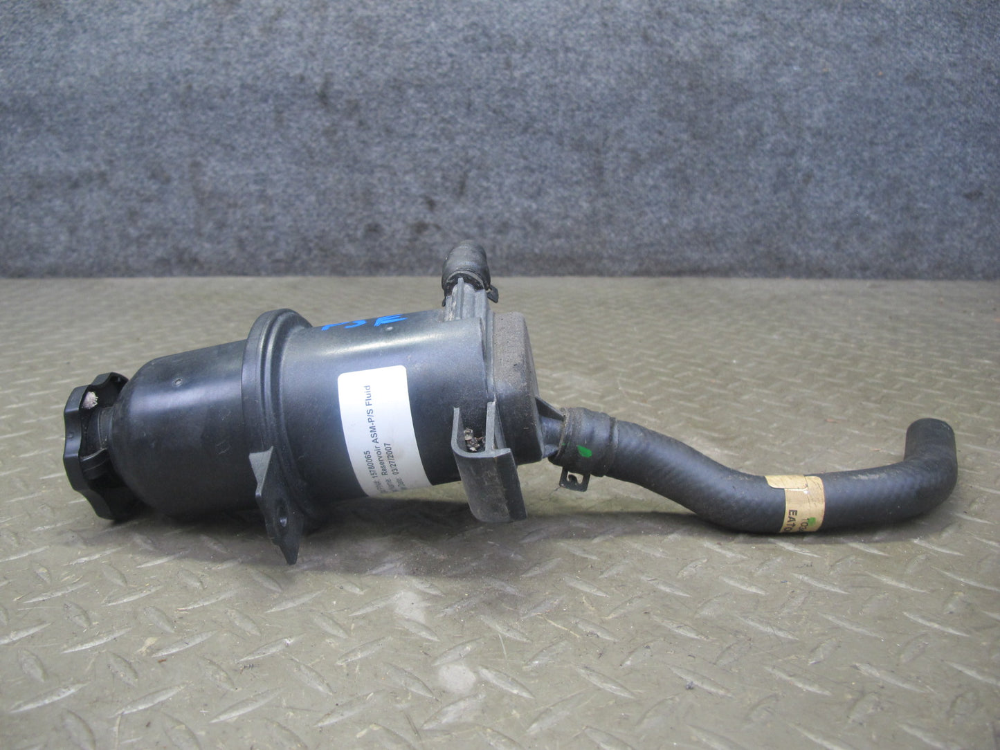 06-10 Pontiac Solstice Saturn SKY Steering Fluid Reservoir Bottle Tank OEM