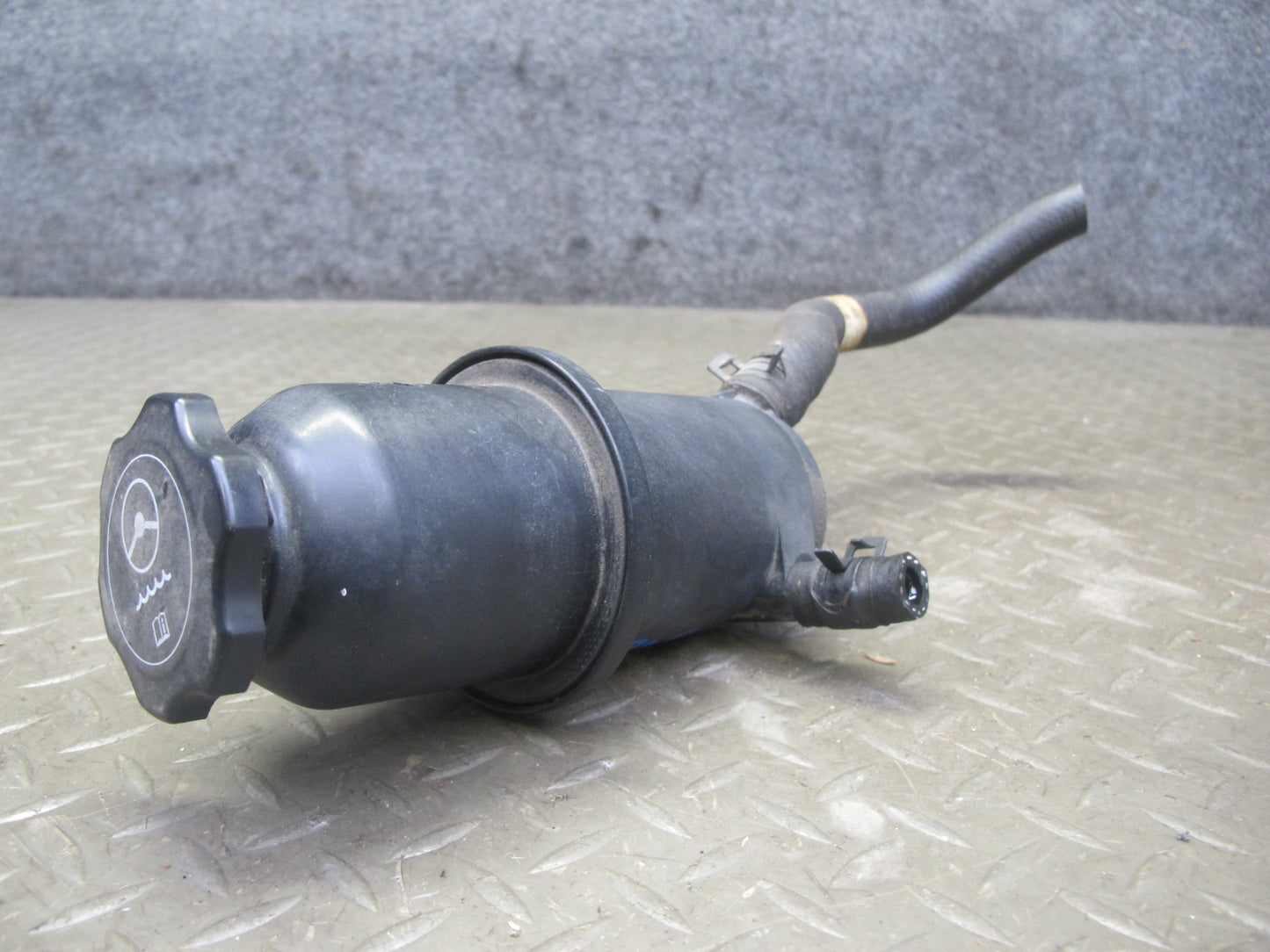 06-10 Pontiac Solstice Saturn SKY Steering Fluid Reservoir Bottle Tank OEM