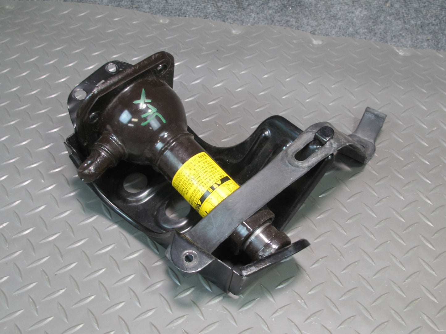 1998-2007 Lexus J100 LX470 Emergency Spare Wheel Tire Jack W/ Bracket & Tool KIT