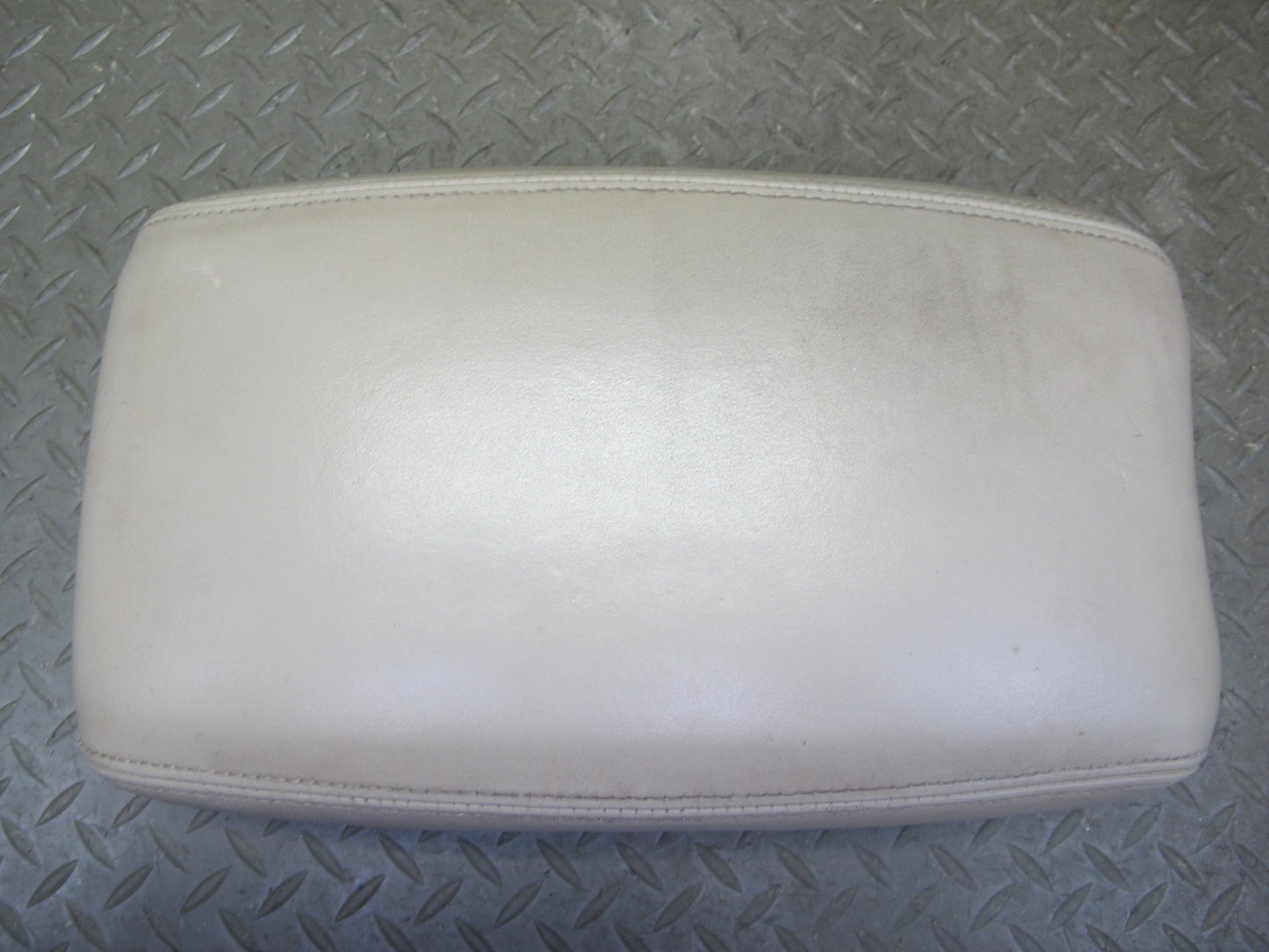 2003-2007 Lexus J100 LX470 Front Center Console Arm Rest Leather Ivory