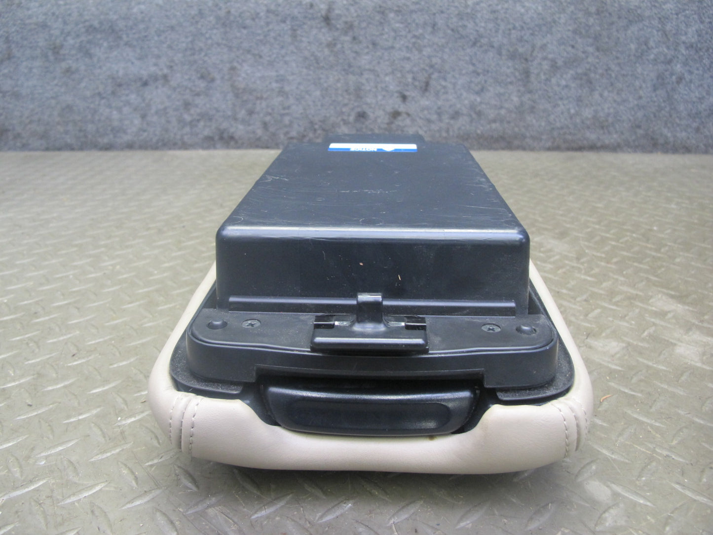 2003-2007 Lexus J100 LX470 Front Center Console Arm Rest Leather Ivory