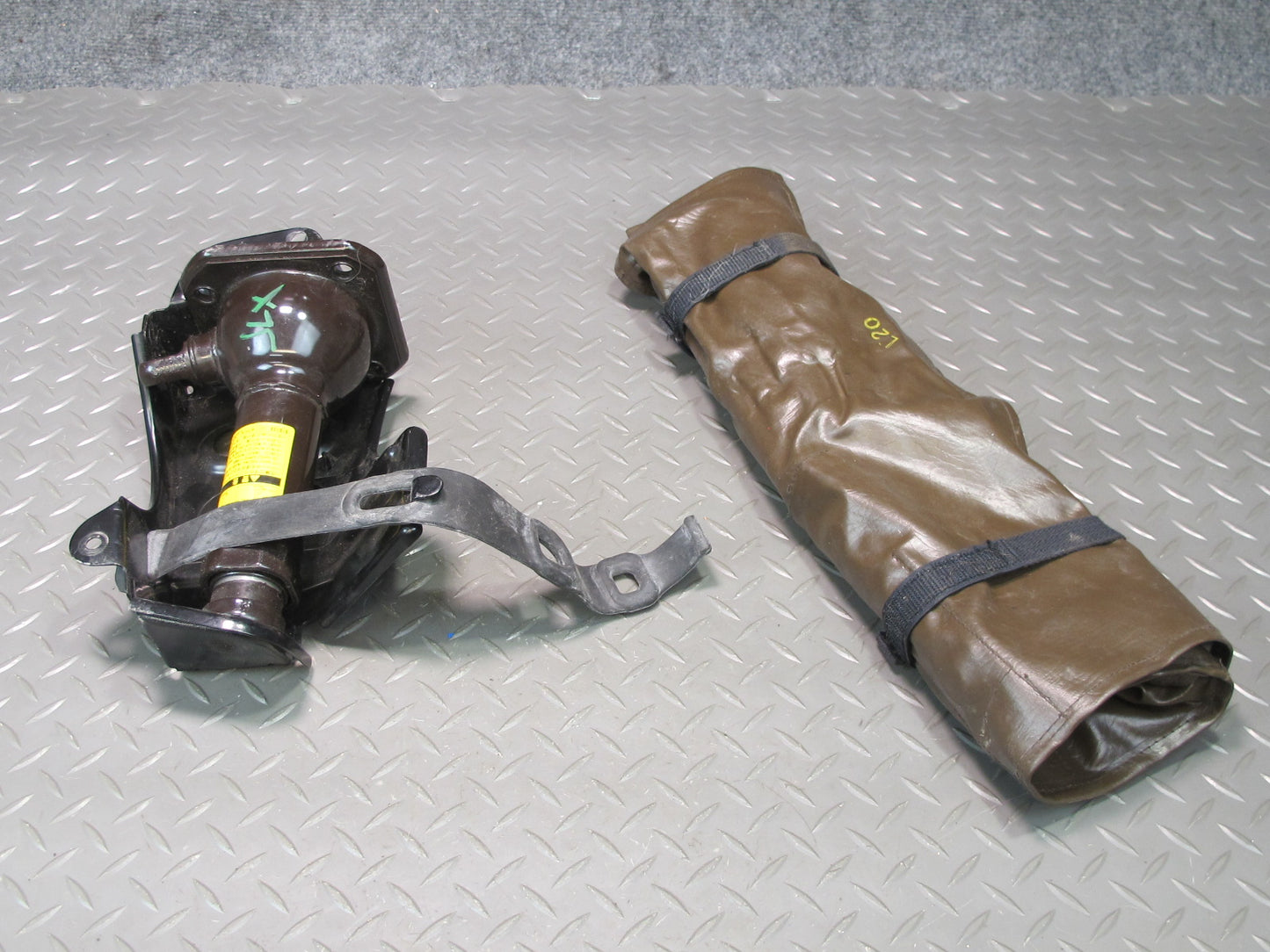 1998-2007 Lexus J100 LX470 Emergency Spare Wheel Tire Jack W/ Bracket & Tool KIT