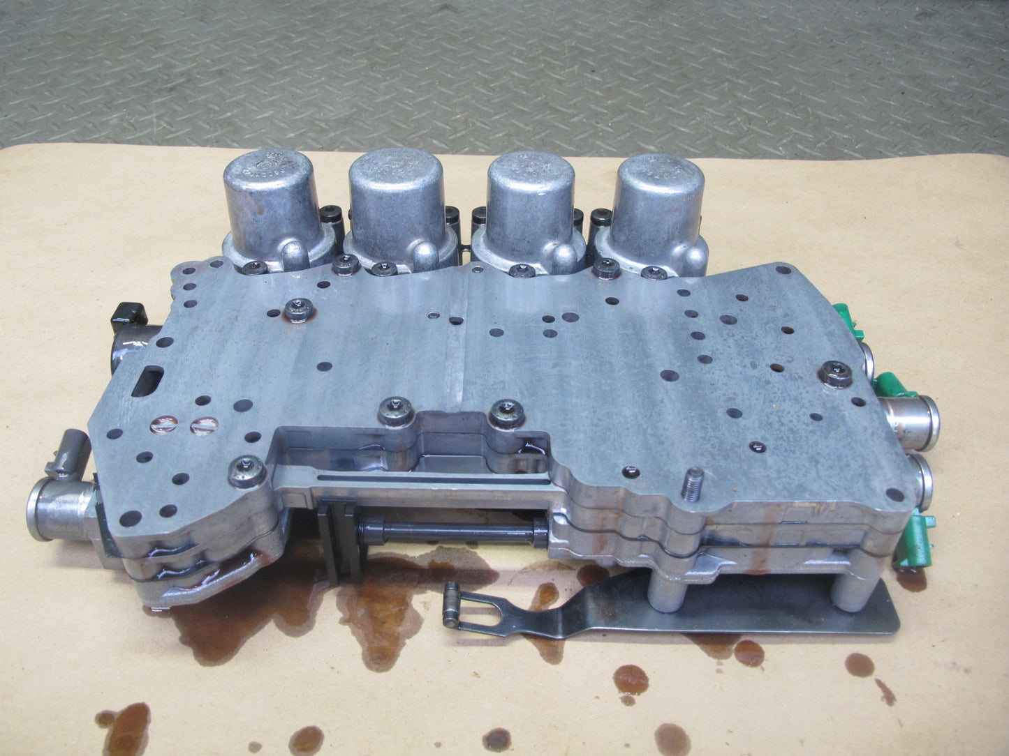 06-09 Pontiac Solstice 2.4L 5L40E AT Transmission Valve Body Mechatronic 20K OEM