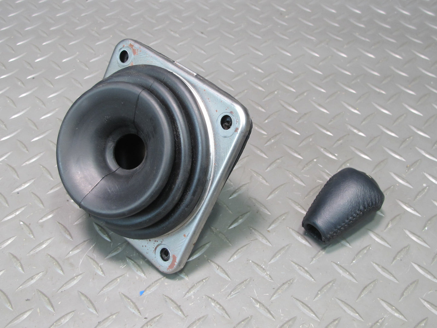 1998-2007 Lexus J100 LX470 Transfer Case Gear Shifter Knob W/ Rubber Boot