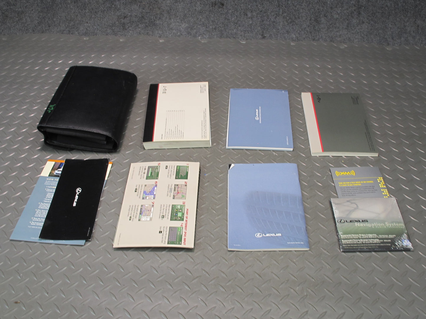 2006 Lexus J100 LX470 Owners Operator Book Manual Guide Set W/ Case Set