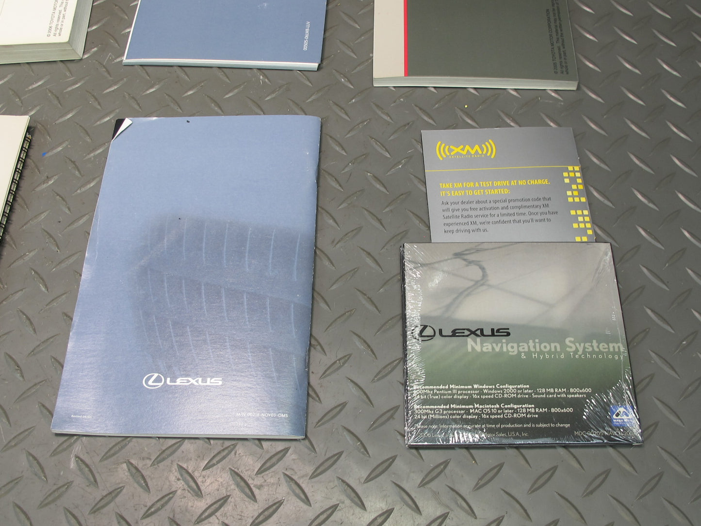 2006 Lexus J100 LX470 Owners Operator Book Manual Guide Set W/ Case Set