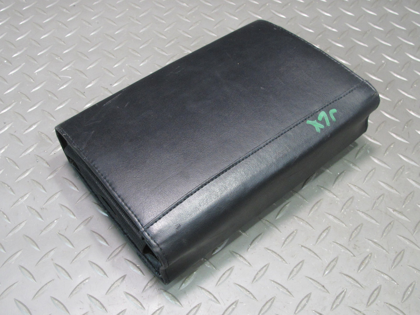 2006 Lexus J100 LX470 Owners Operator Book Manual Guide Set W/ Case Set