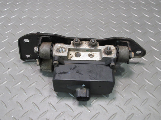 1998-2007 Lexus UZJ100L LX470 Air Suspension Height Level Valve Block