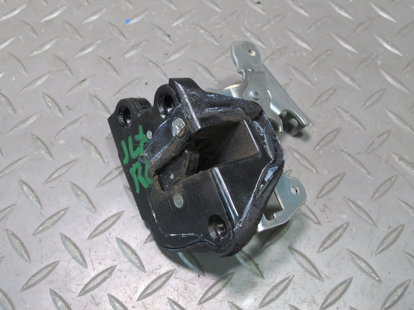 1998-2007 Lexus J100 LX470 Rear Left Side Back Door Hatch Tail Gate Lock Latch