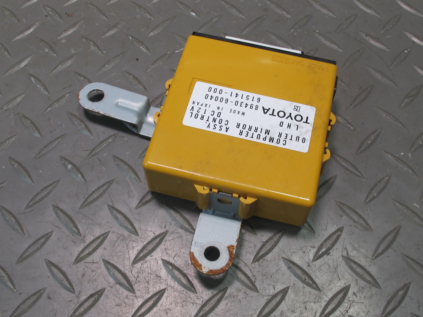 2002-2007 Lexus J100 LX470 Outer Mirror Memory Control Module 89430-60040