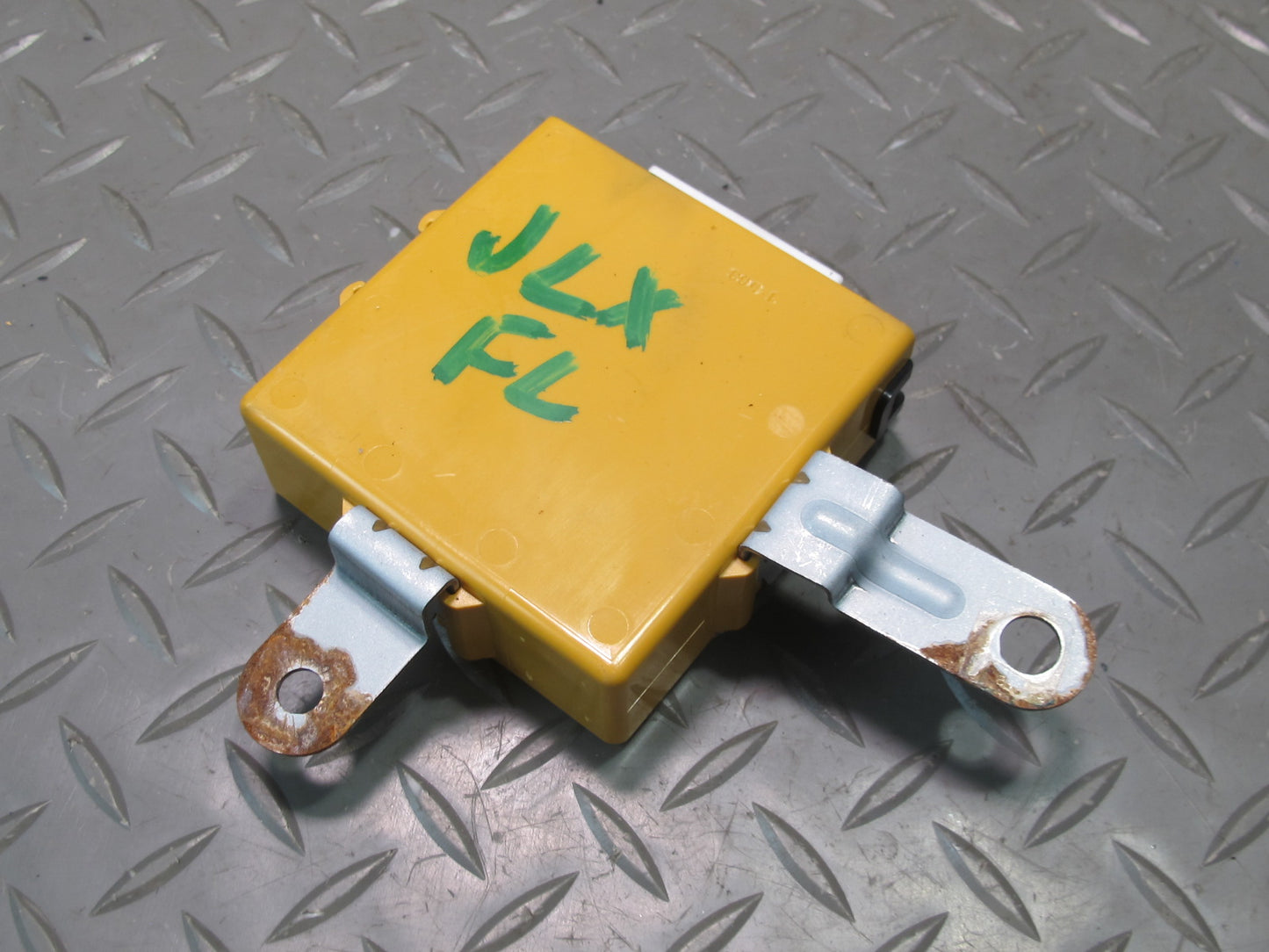 2002-2007 Lexus J100 LX470 Outer Mirror Memory Control Module 89430-60040