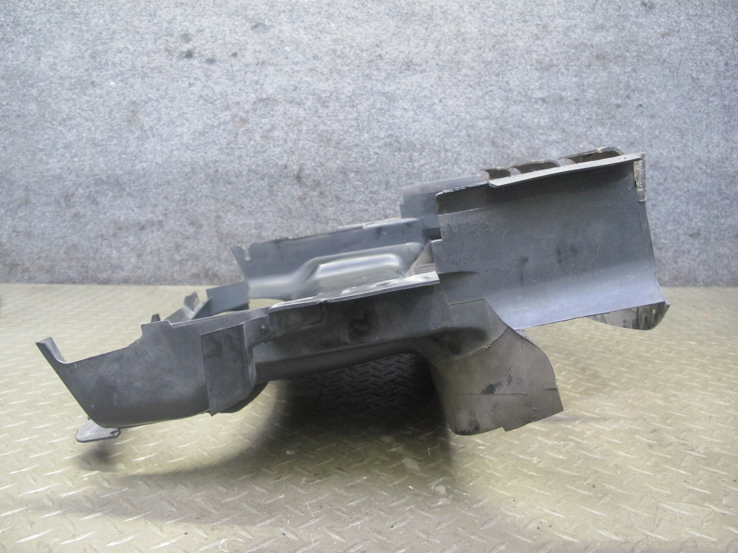 01-03 BMW E46 330ci Coupe Convert Front Radiator Air Duct Panel 8268371 OEM