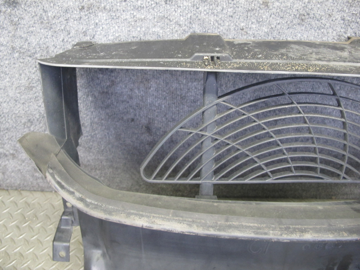 01-03 BMW E46 330ci Coupe Convert Front Radiator Air Duct Panel 8268371 OEM