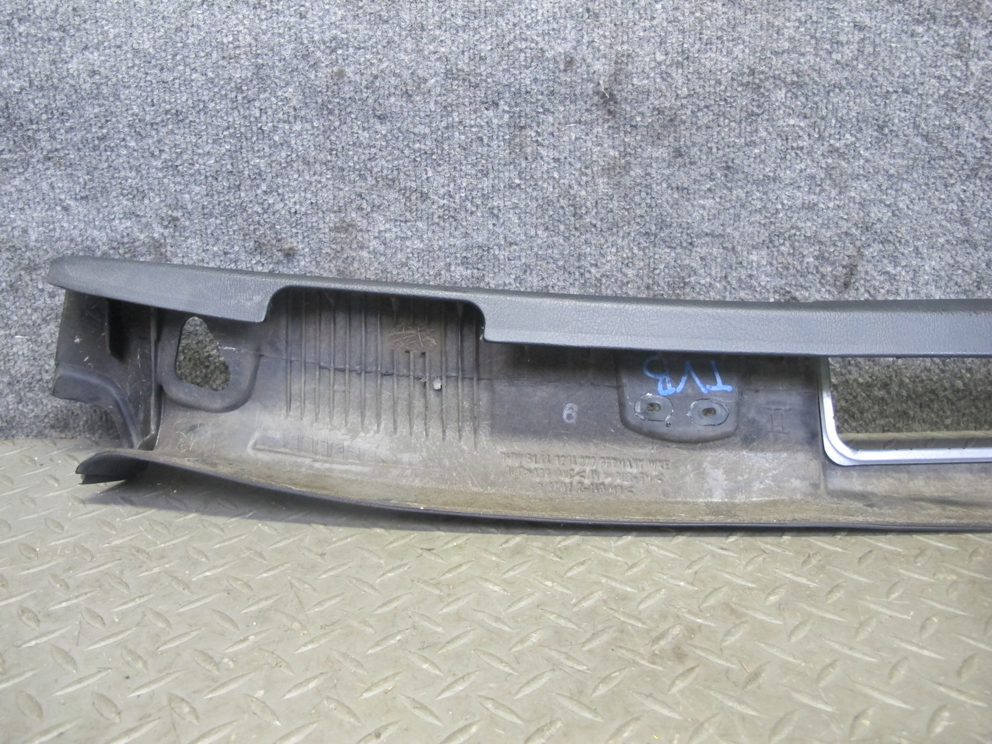 01-06 BMW E46 330ci Convertible Front Upper Headliner Trim Cover Panel Black OEM