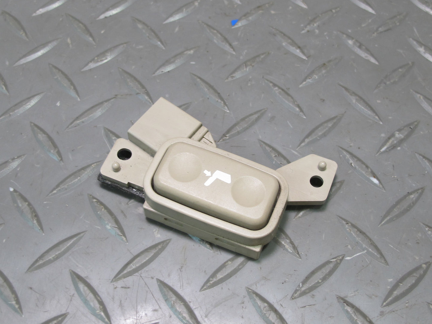 2003-2007 Lexus UZJ100L LX470 Front Left Seat Adjust Lumbar Control Switch Set