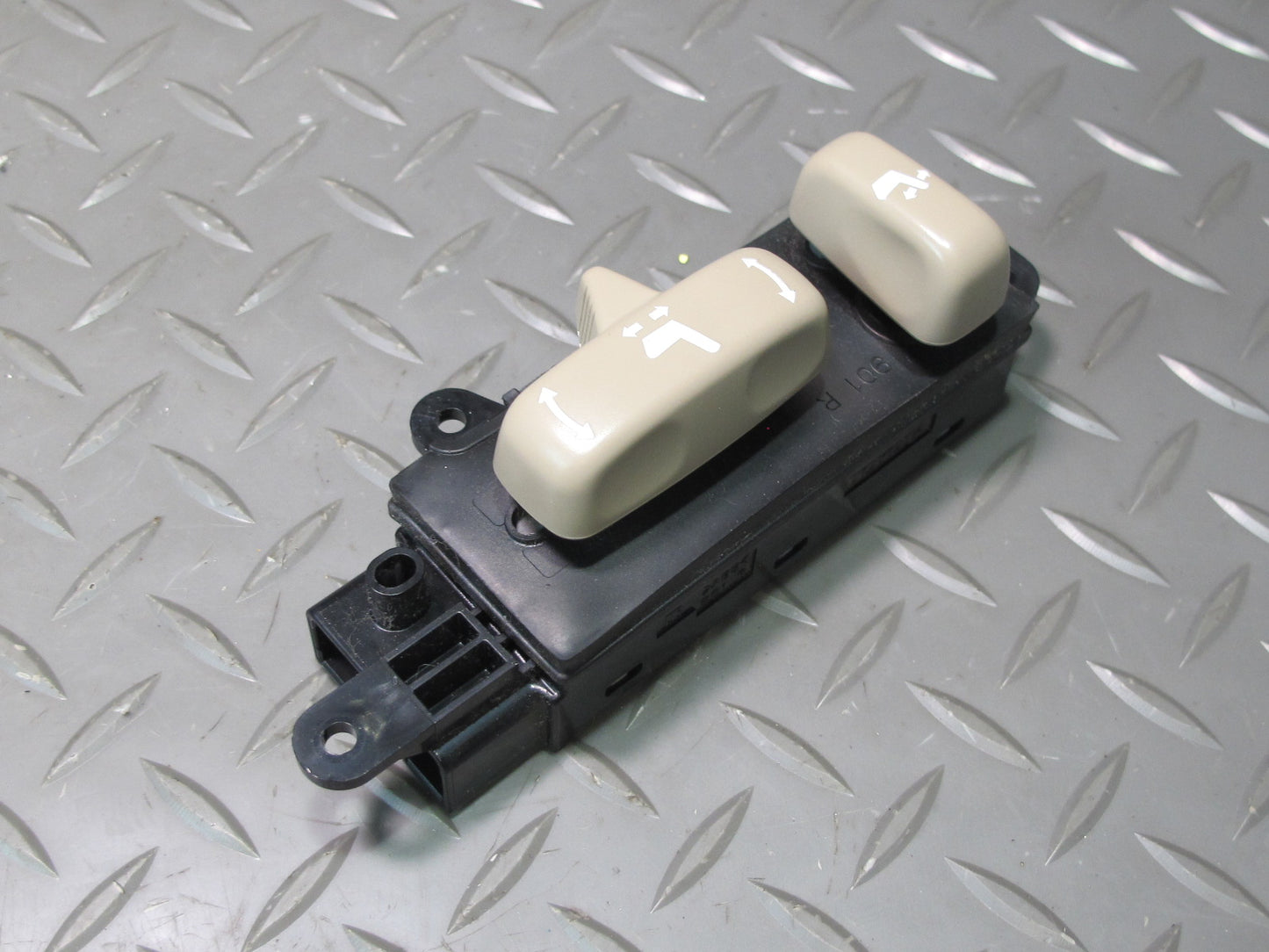 2003-2007 Lexus UZJ100L LX470 Front Right Seat Adjust Lumbar Control Switch Set