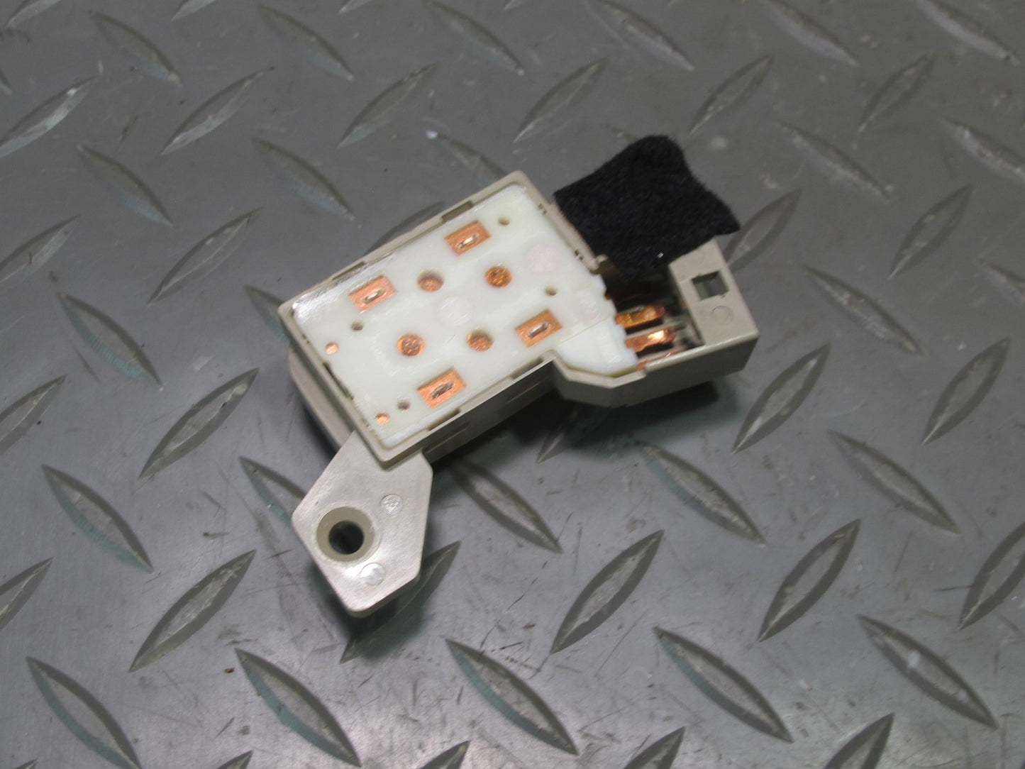 2003-2007 Lexus UZJ100L LX470 Front Right Seat Adjust Lumbar Control Switch Set