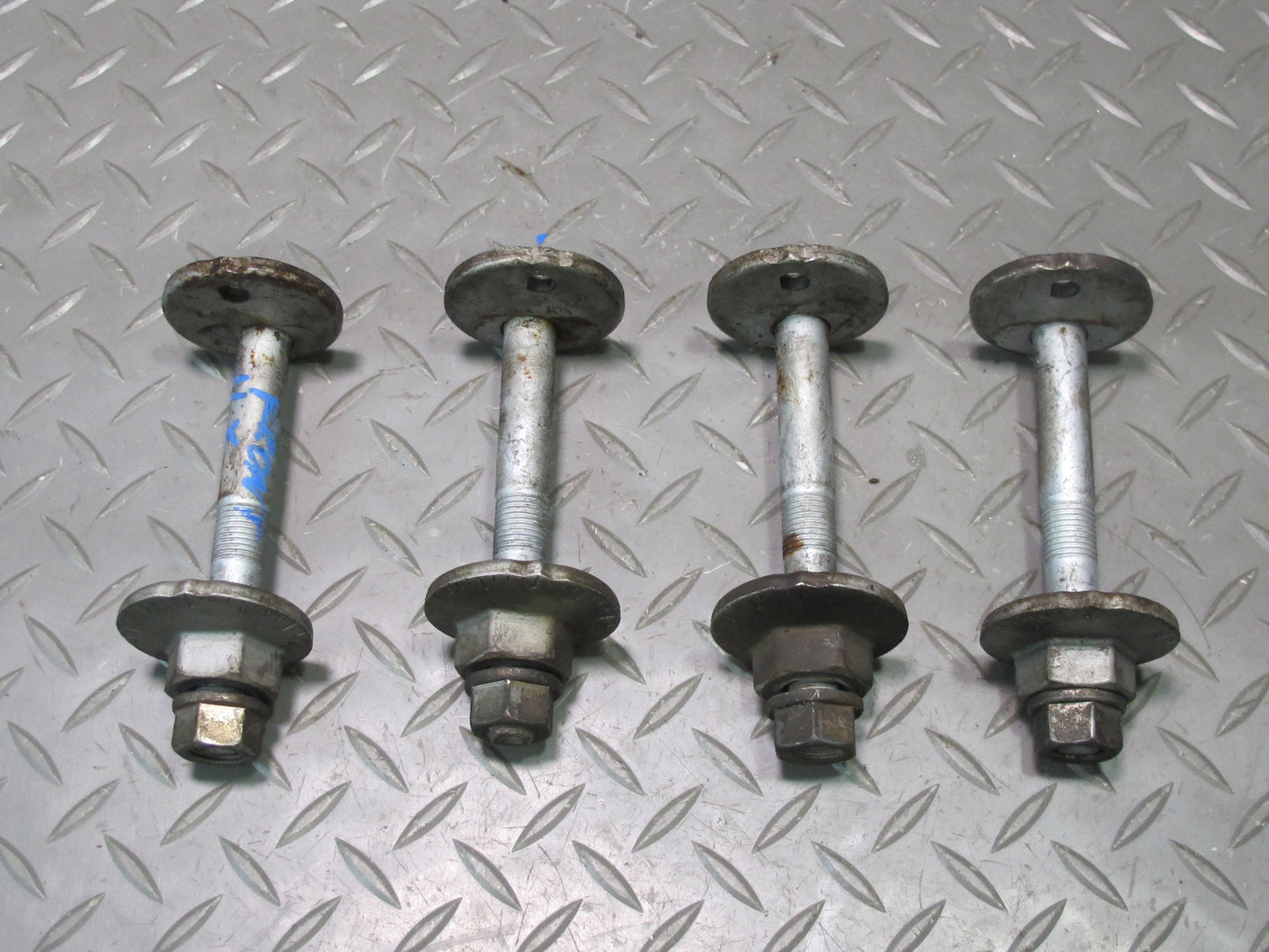 1998-2007 Lexus UZJ100L LX470 Suspension Eccentric Adjust Camber Bolt Set of 4